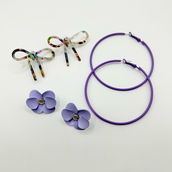 3 Pairs of Earrings - Purple Hoop, Floral Studs, & Multicolored Bow - Picture 3 of 6